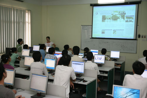 Sử dụng máy chiếu hiệu quả trong giáo dục